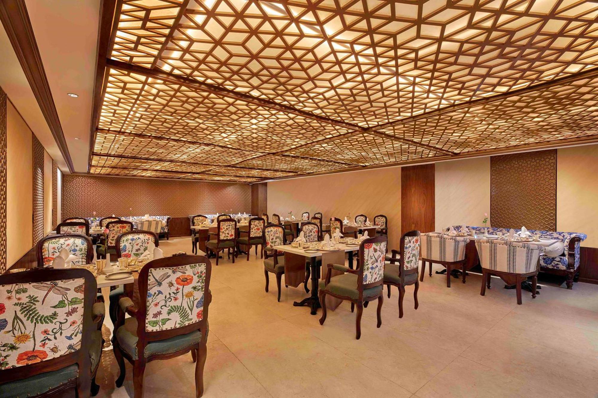 Doubletree By Hilton Benares Buitenkant foto