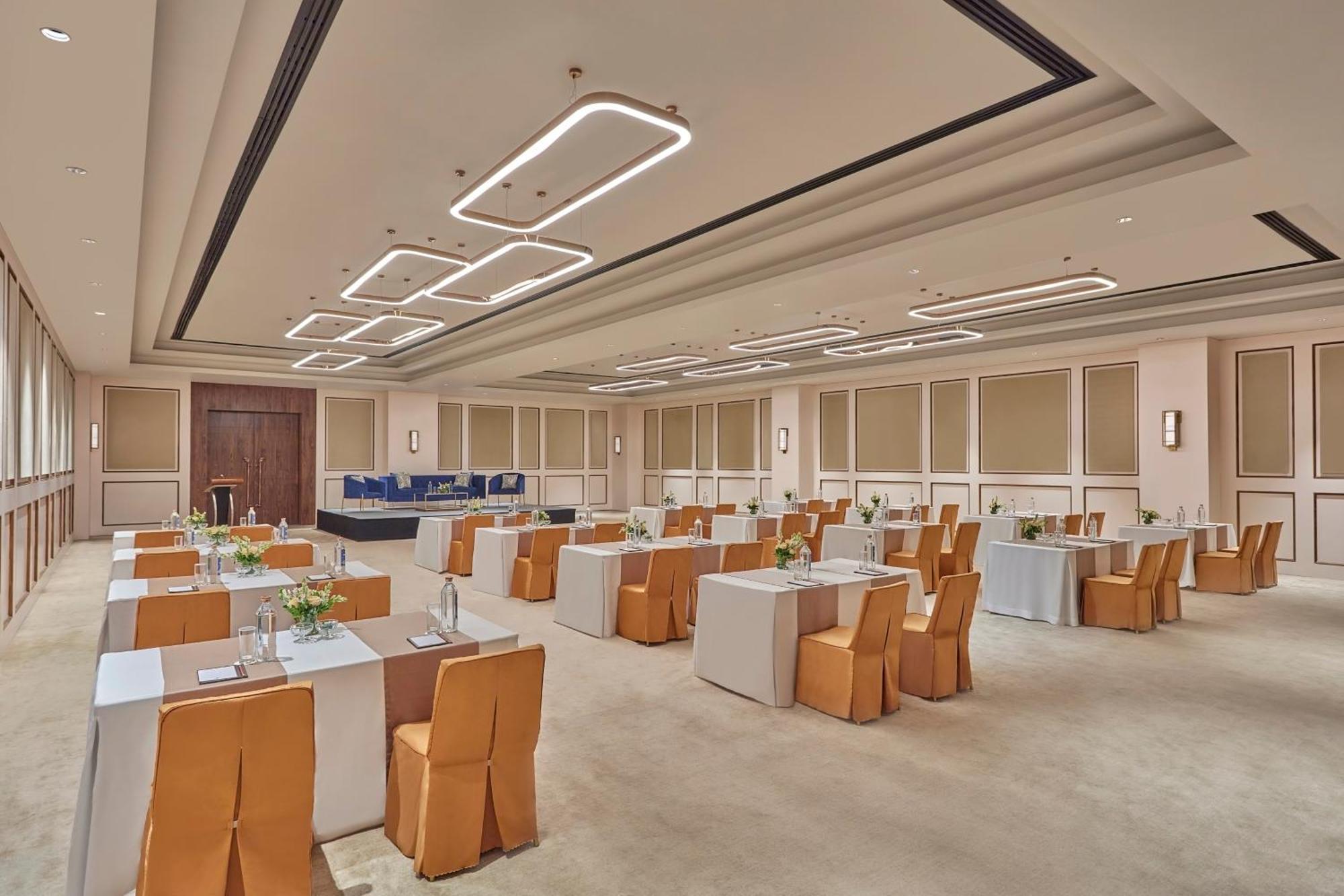 Doubletree By Hilton Benares Buitenkant foto